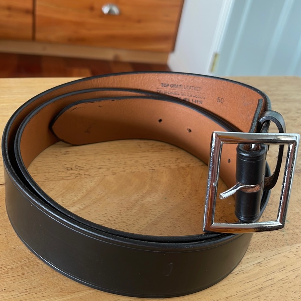 Black leather Belt Men's Size 50 Prong Buckle Belt Big and Tall never worn